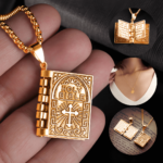 OGRLICA S PRIVJESKOM BIBLIJE